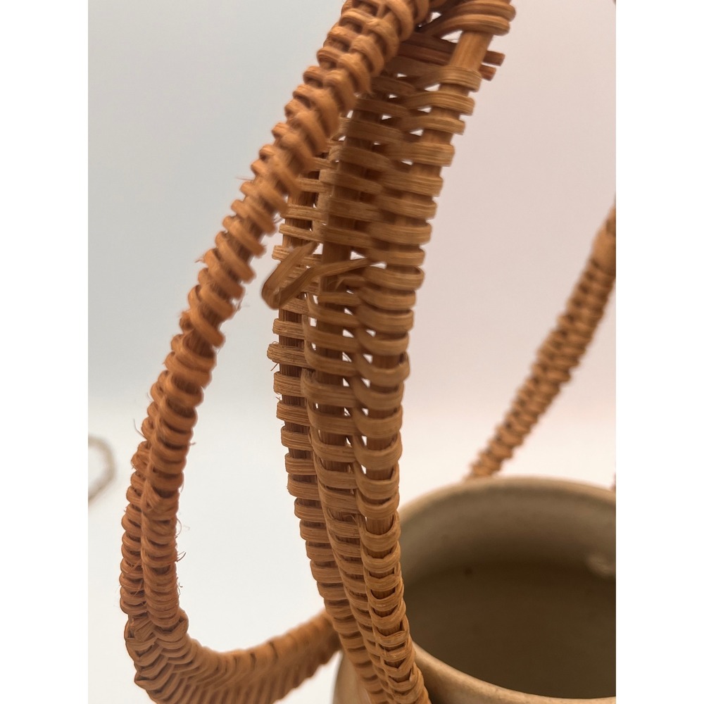 Mary Ashley Tan Pottery Vase Rustic Organic Rattan Handle Signed Hand Thrown - Picture 8 of 9